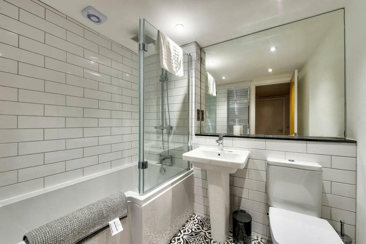Апартаменты Altido Ultra Stylish Calton Road Apt W/ Parking Эдинбург Экстерьер фото